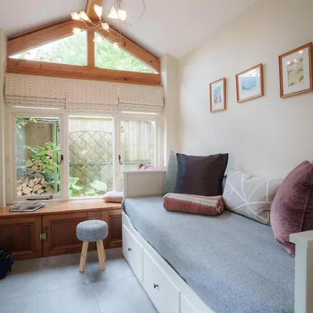 Hidden Garden With Aga By Letmestay Ambleside