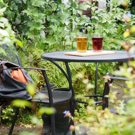 Hidden Garden With Aga By Letmestay